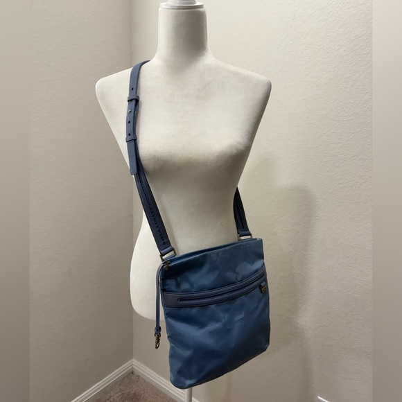 Tumi Ballistic Nylon Crossbody - Picture 2 of 8